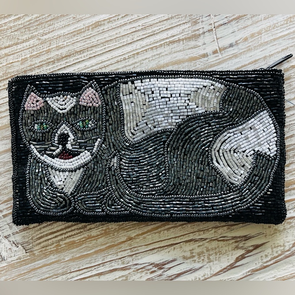 Beaded Cat Zipper Pouch — Beadwork Clutch